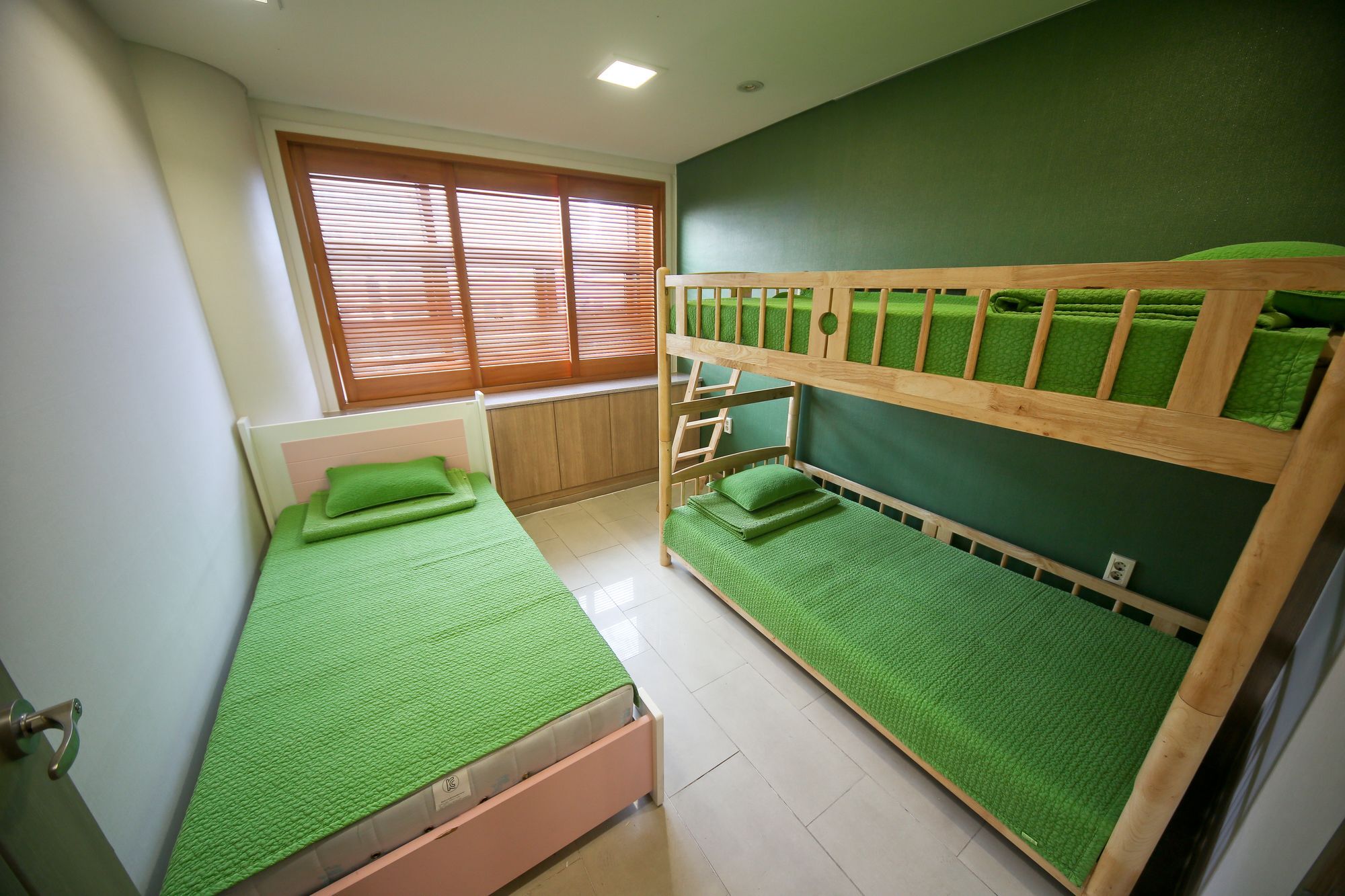 ג'גו Ganse Guesthouse מראה חיצוני תמונה