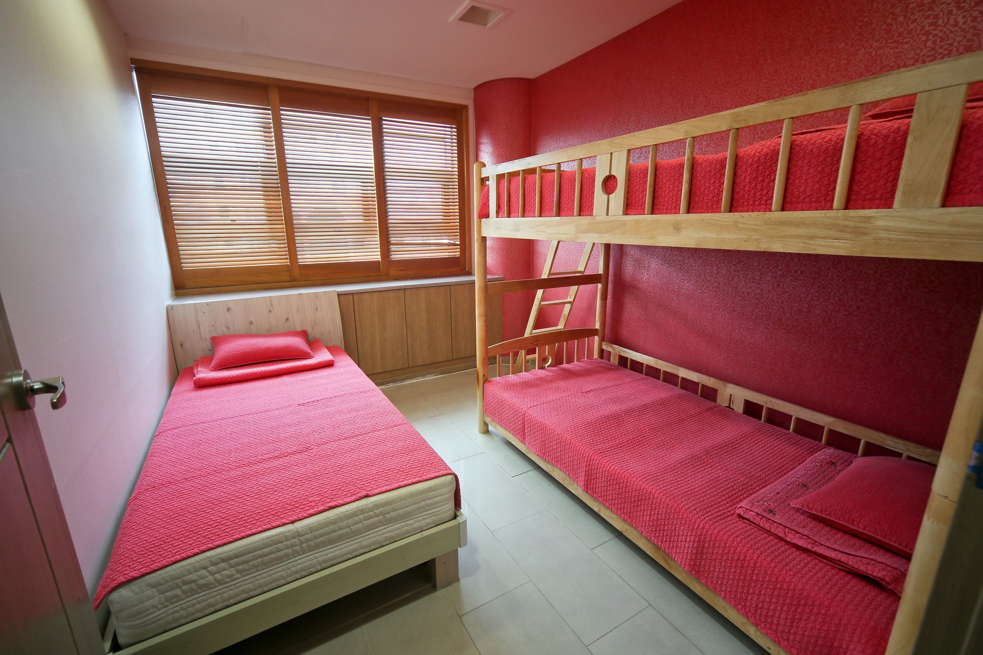 ג'גו Ganse Guesthouse מראה חיצוני תמונה